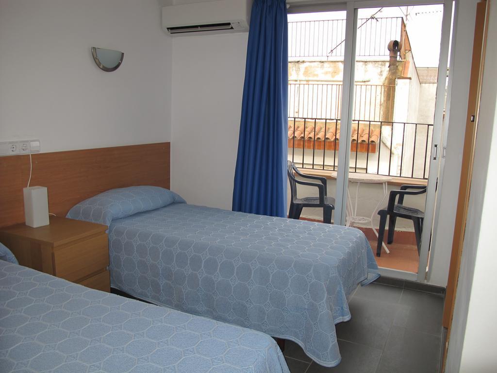 Hostal L'Alba 또사데마르 외부 사진