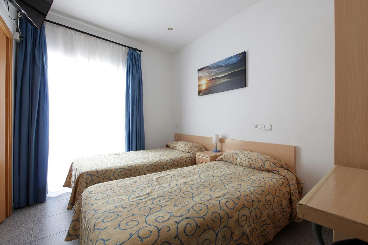 Hostal L'Alba 또사데마르 외부 사진