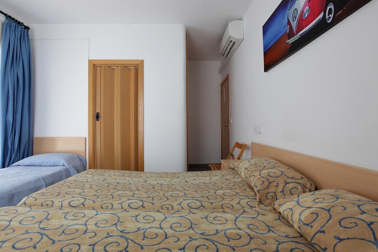 Hostal L'Alba 또사데마르 외부 사진